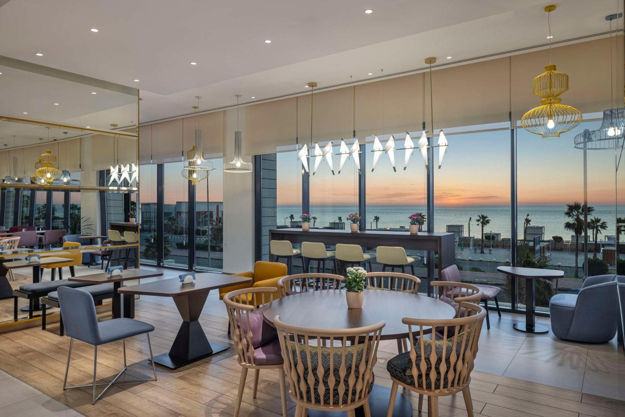 Hampton By Hilton Kuwait Salmiya Ξενοδοχείο Κουβέιτ Εξωτερικό φωτογραφία